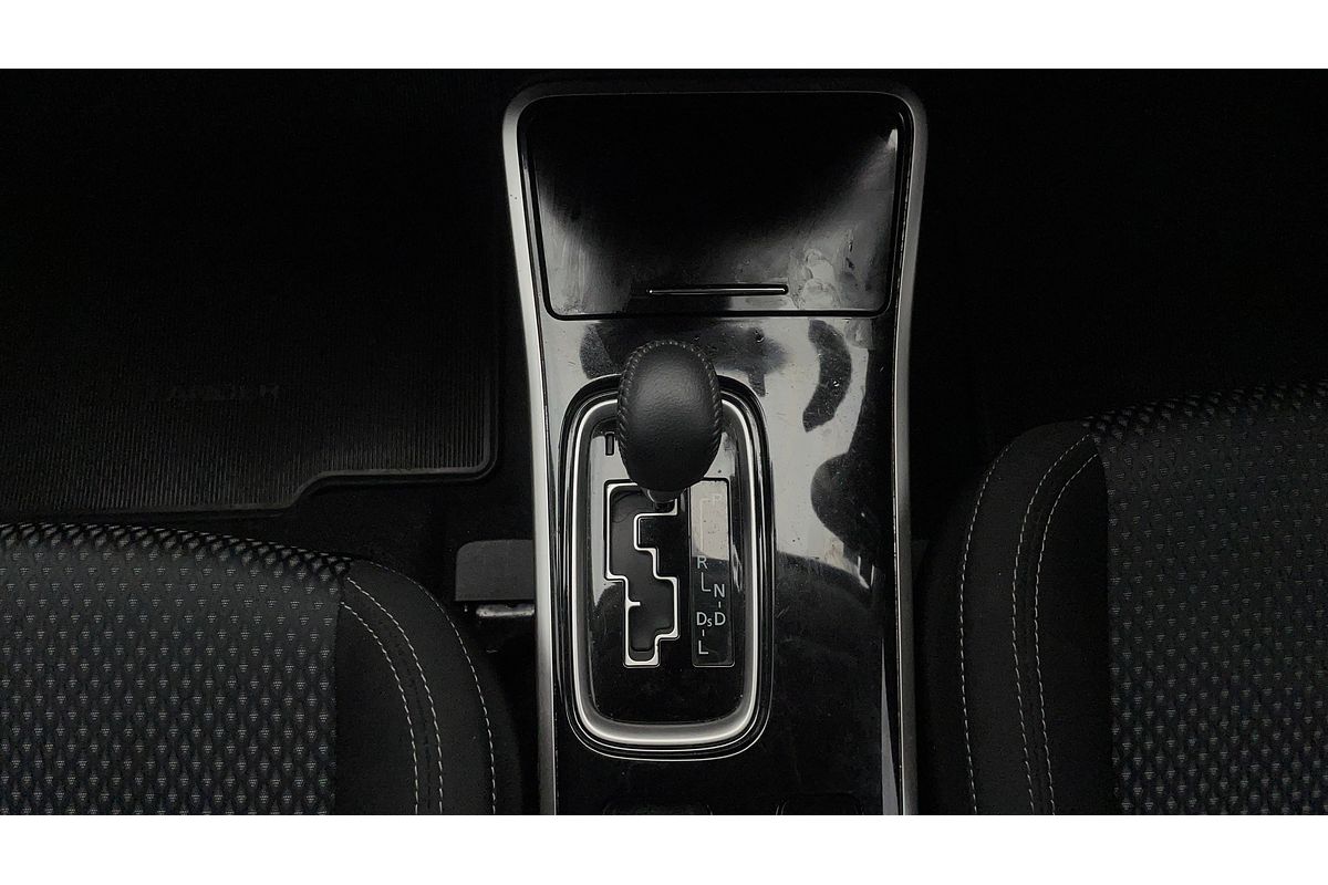 2020 Mitsubishi Outlander ES ZL