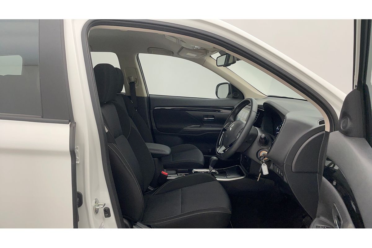 2020 Mitsubishi Outlander ES ZL