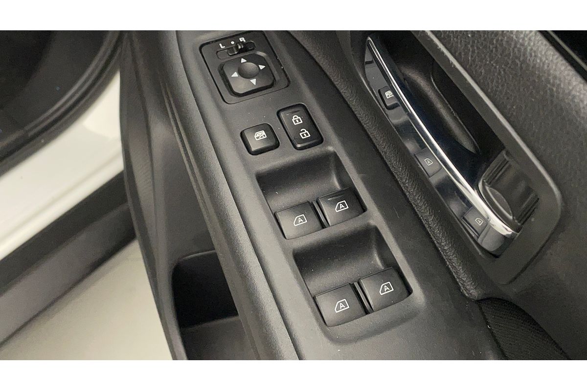 2020 Mitsubishi Outlander ES ZL