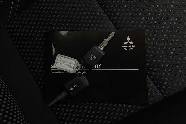 2020 Mitsubishi Outlander ES ZL