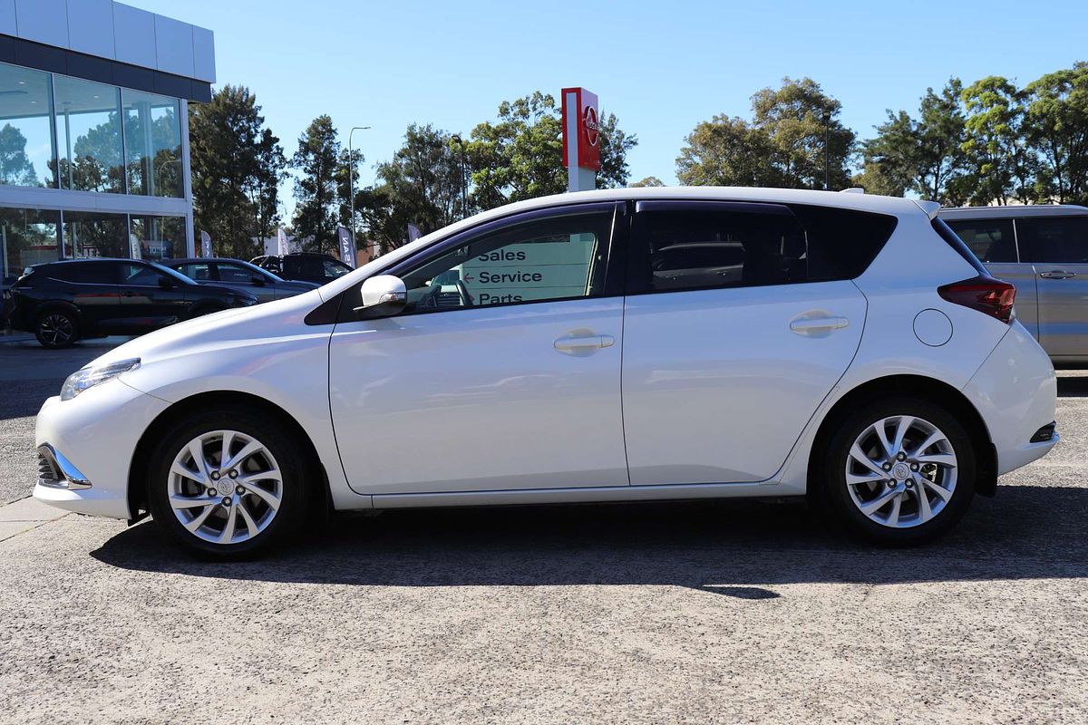 2017 Toyota Corolla Ascent Sport ZRE182R