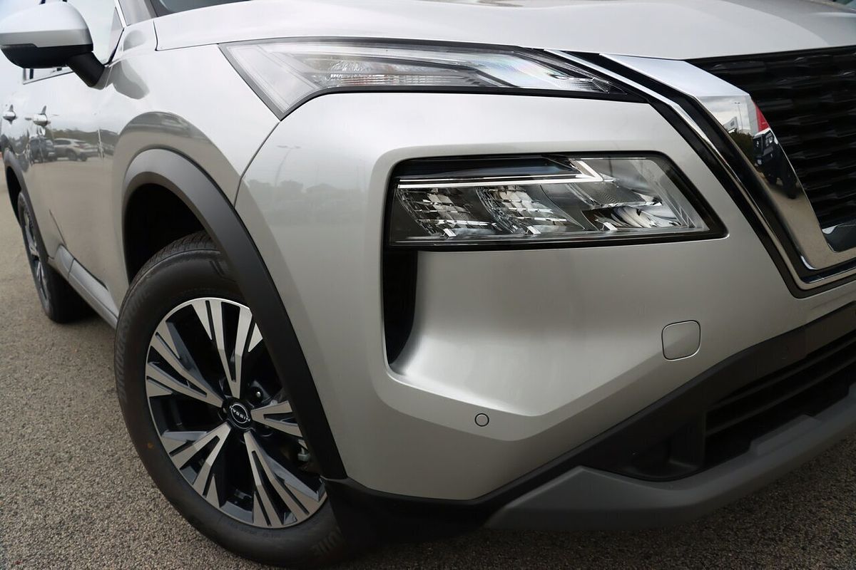 2025 Nissan X-TRAIL ST-L T33