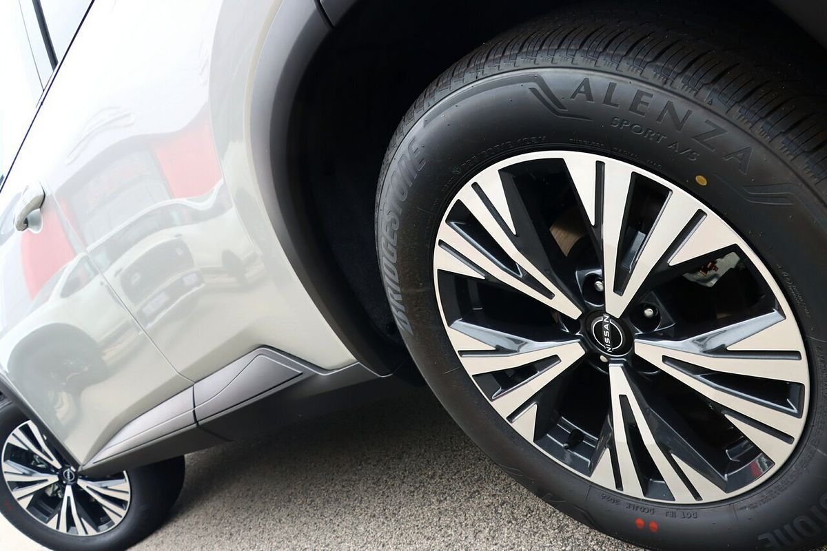 2025 Nissan X-TRAIL ST-L T33