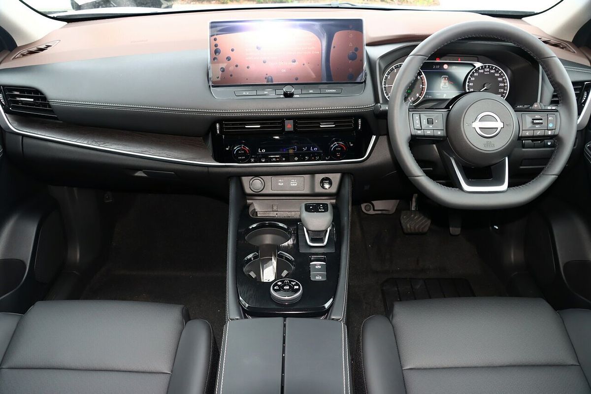 2025 Nissan X-TRAIL ST-L T33