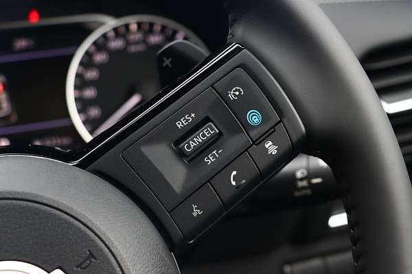 2025 Nissan X-TRAIL ST-L T33