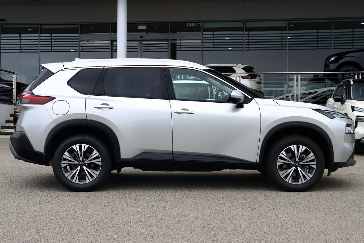 2025 Nissan X-TRAIL ST-L T33