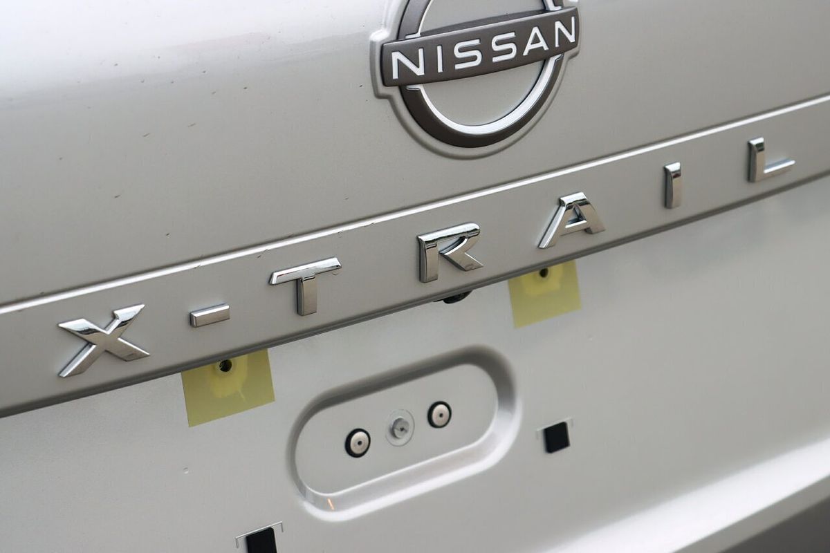 2025 Nissan X-TRAIL ST-L T33