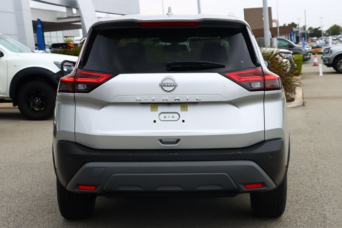 2025 Nissan X-TRAIL ST-L T33