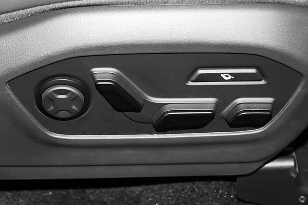 2025 Hyundai Santa Fe Hybrid Calligraphy MX5.V1