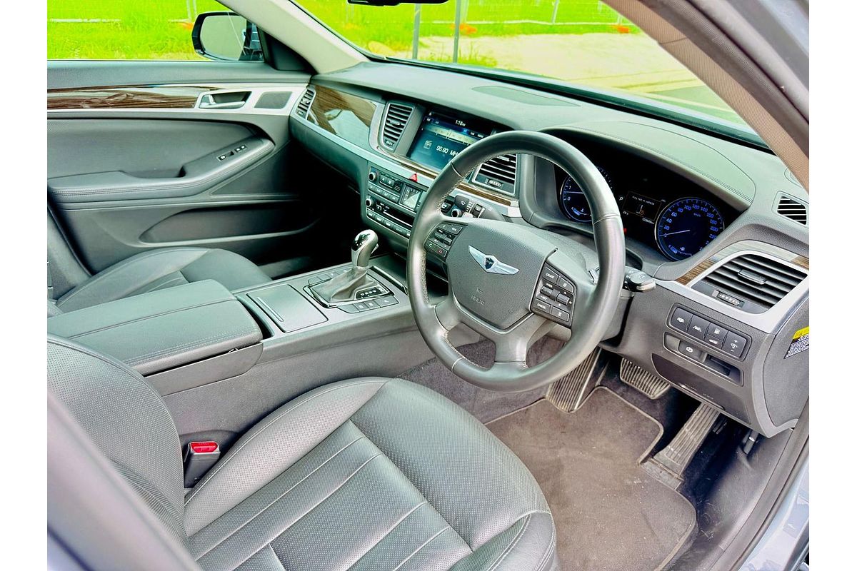 2016 Hyundai Genesis DH