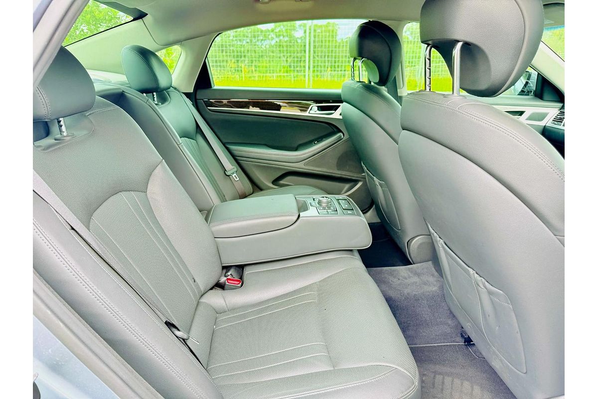 2016 Hyundai Genesis DH