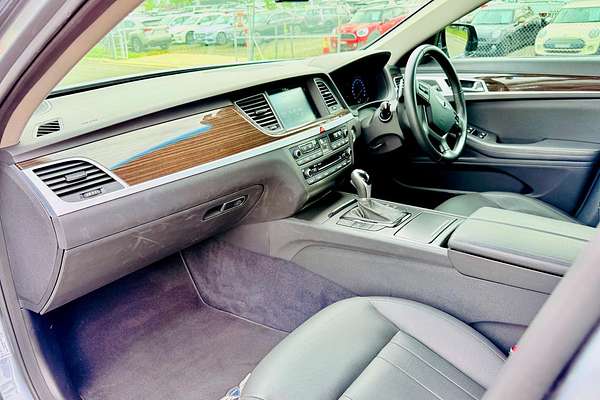 2016 Hyundai Genesis DH