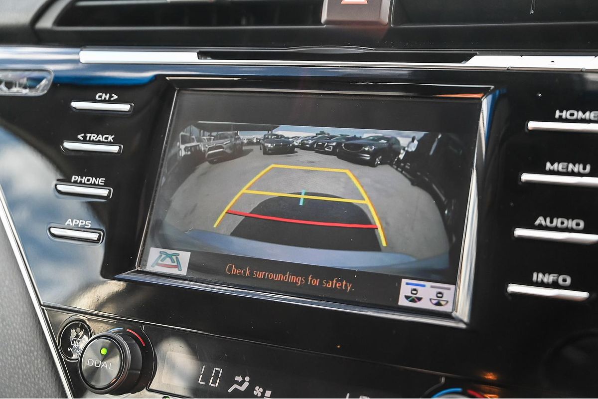 2018 Toyota Camry Ascent AXVH71R