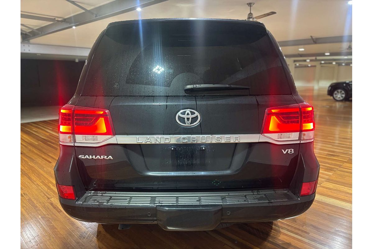 2020 Toyota Landcruiser Sahara VDJ200R