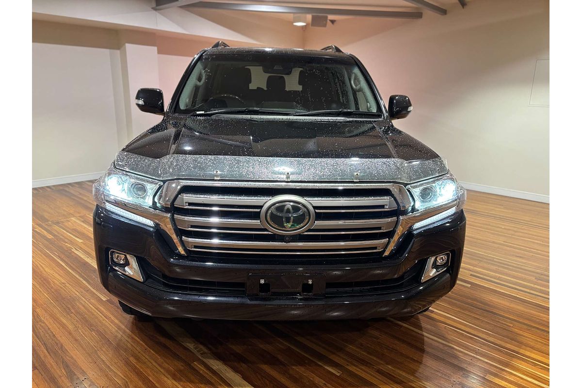 2020 Toyota Landcruiser Sahara VDJ200R
