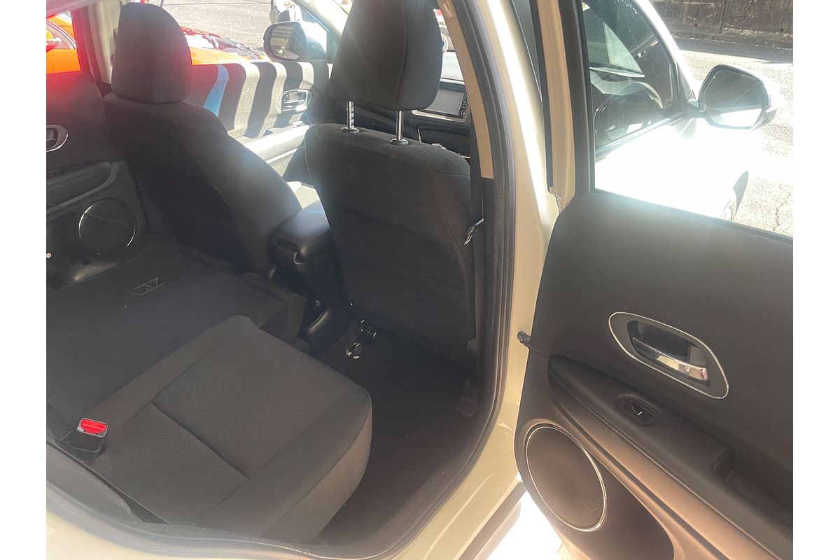 2017 Honda HR-V VTi-S