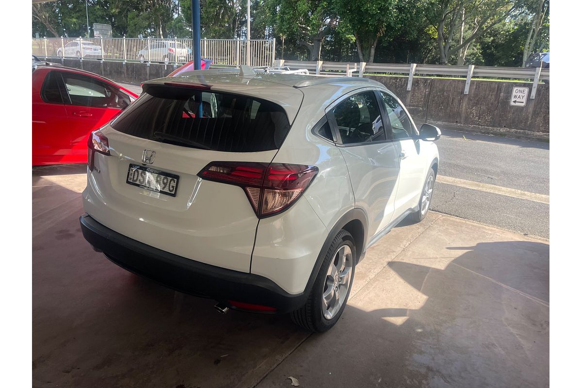 2017 Honda HR-V VTi-S