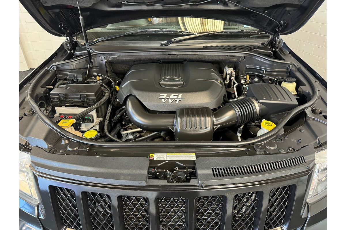 2012 Jeep GRAND CHEROKEE Overland 3.6L Petrol 4WD