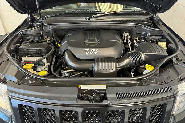 2012 Jeep GRAND CHEROKEE Overland 3.6L Petrol 4WD