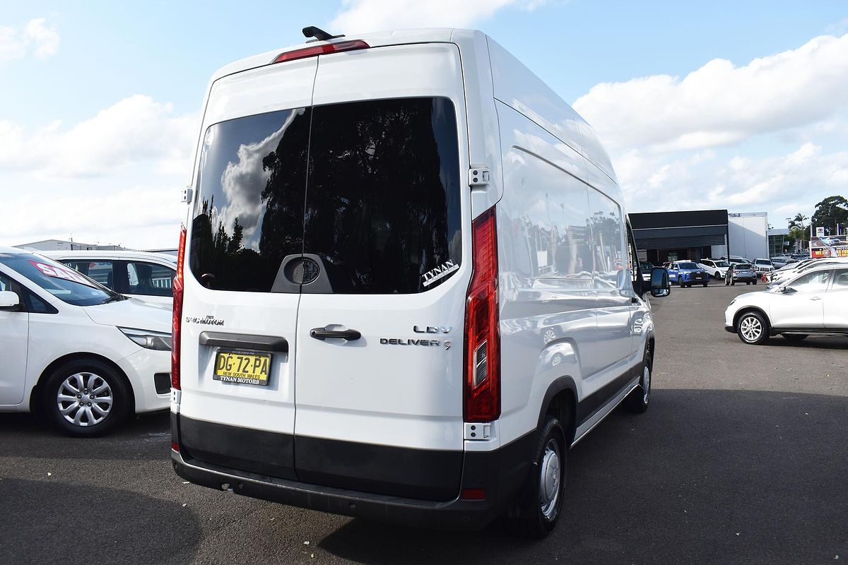 2022 LDV Deliver 9 LWB