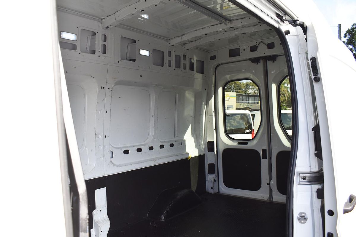 2022 LDV Deliver 9 LWB