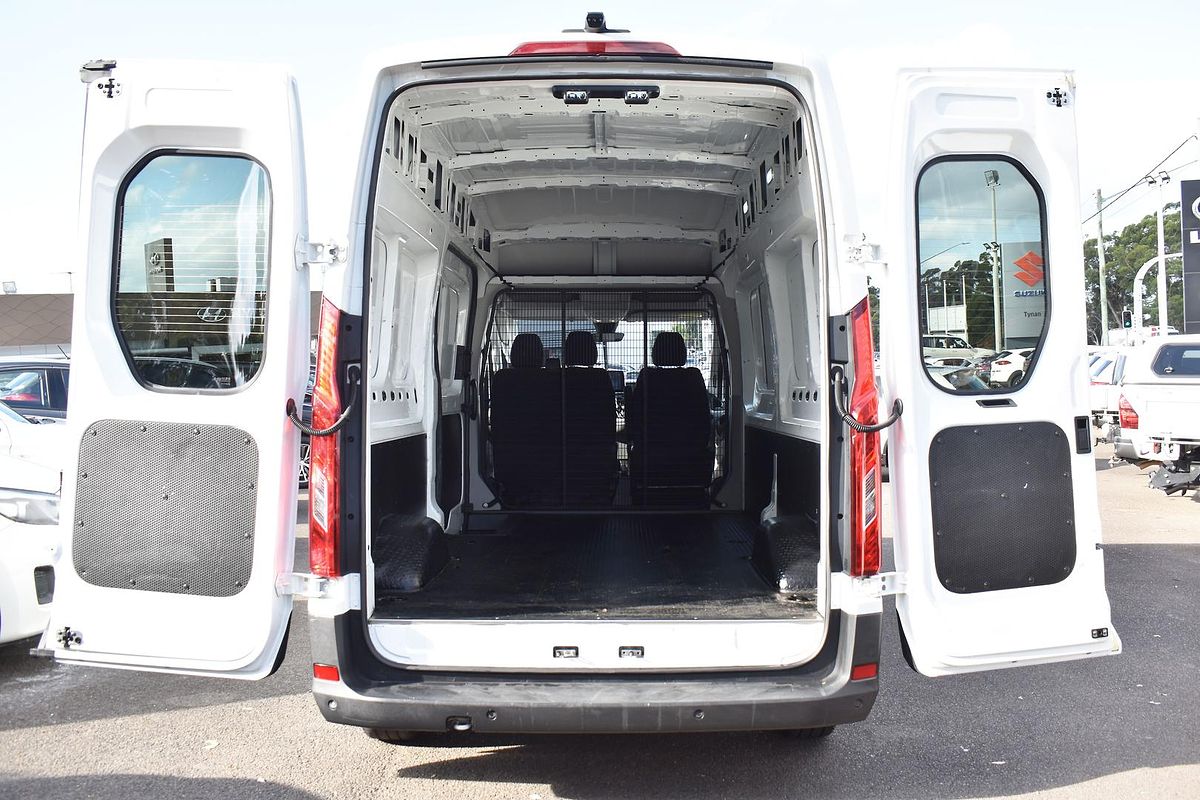 2022 LDV Deliver 9 LWB