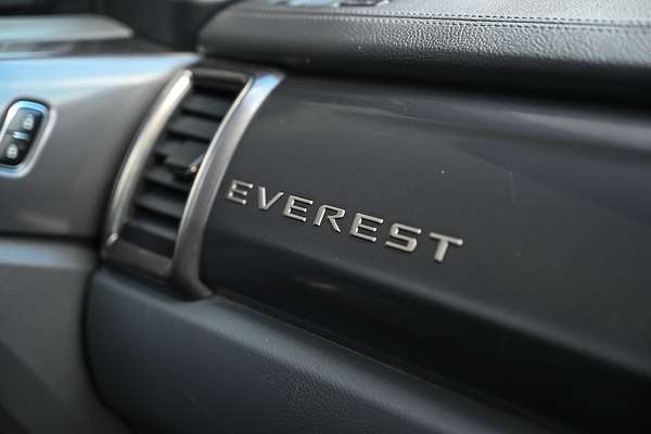 2017 Ford Everest Titanium UA