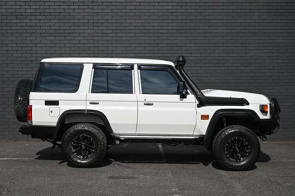 2024 Toyota Landcruiser GXL GDJL76R