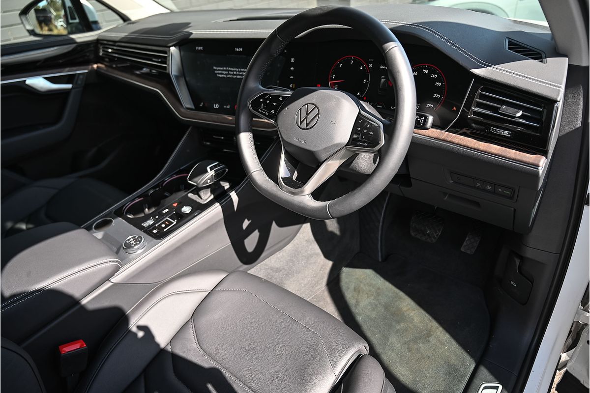 2024 Volkswagen Touareg 170TDI RC