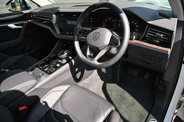 2024 Volkswagen Touareg 170TDI RC