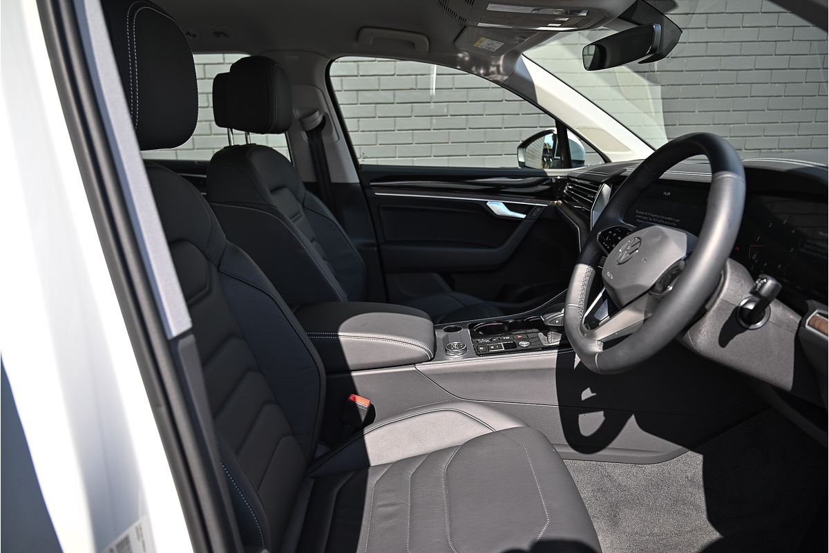 2024 Volkswagen Touareg 170TDI RC