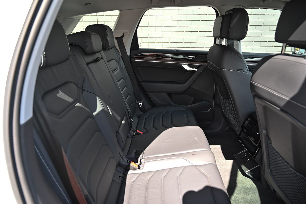2024 Volkswagen Touareg 170TDI RC
