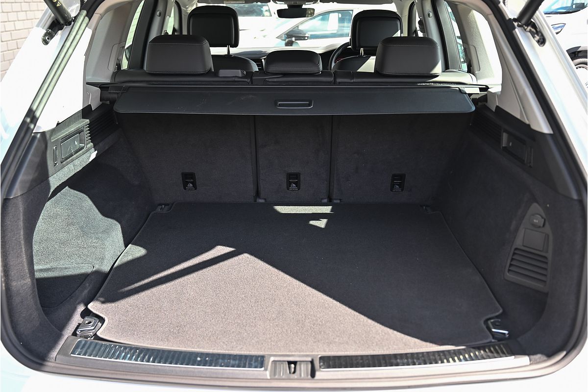2024 Volkswagen Touareg 170TDI RC