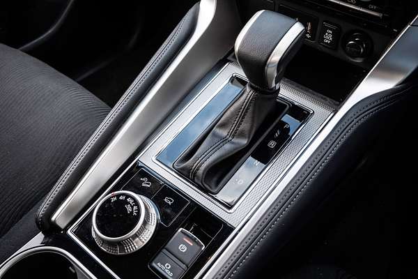 2024 Mitsubishi Pajero Sport GLS QF