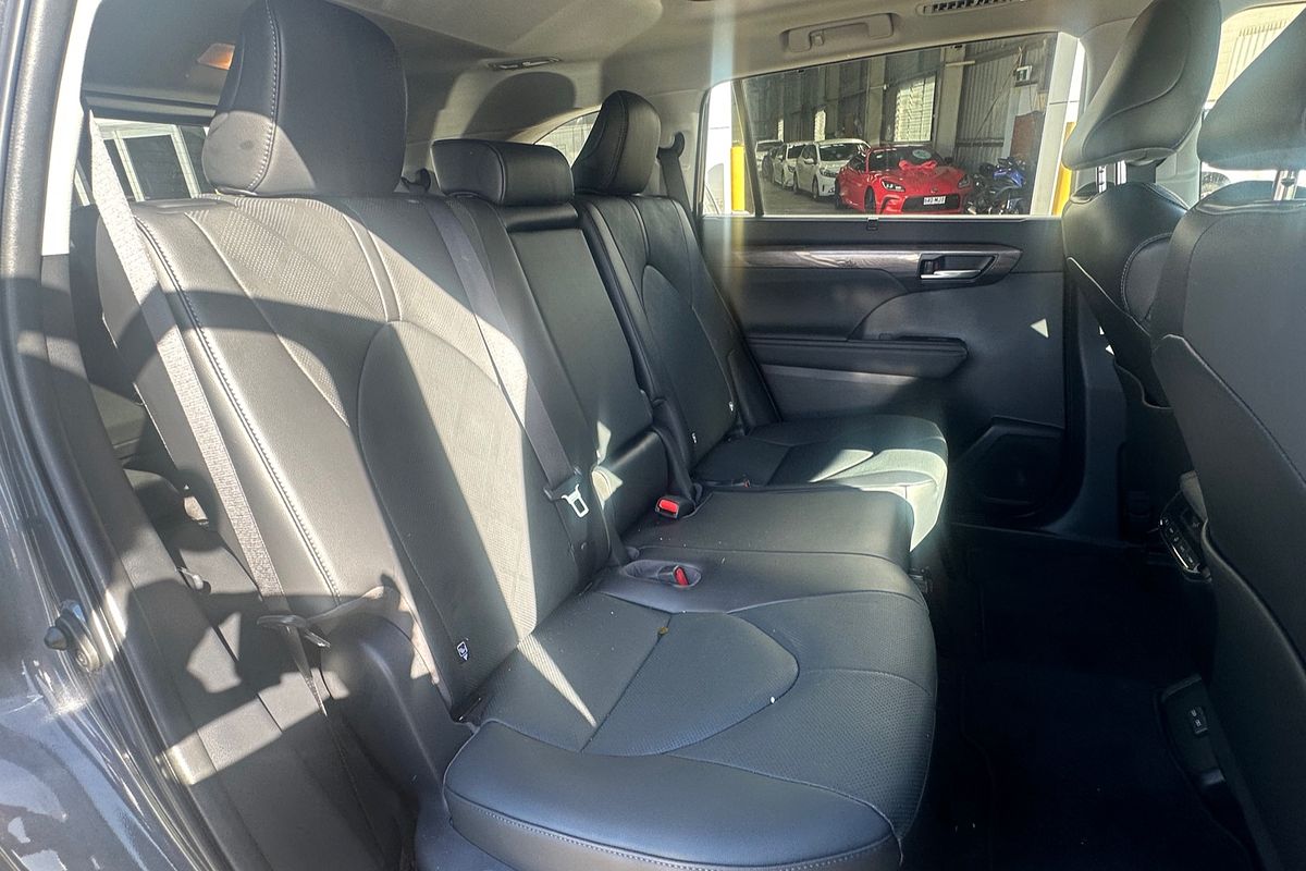 2023 Toyota Kluger Grande AXUH78R