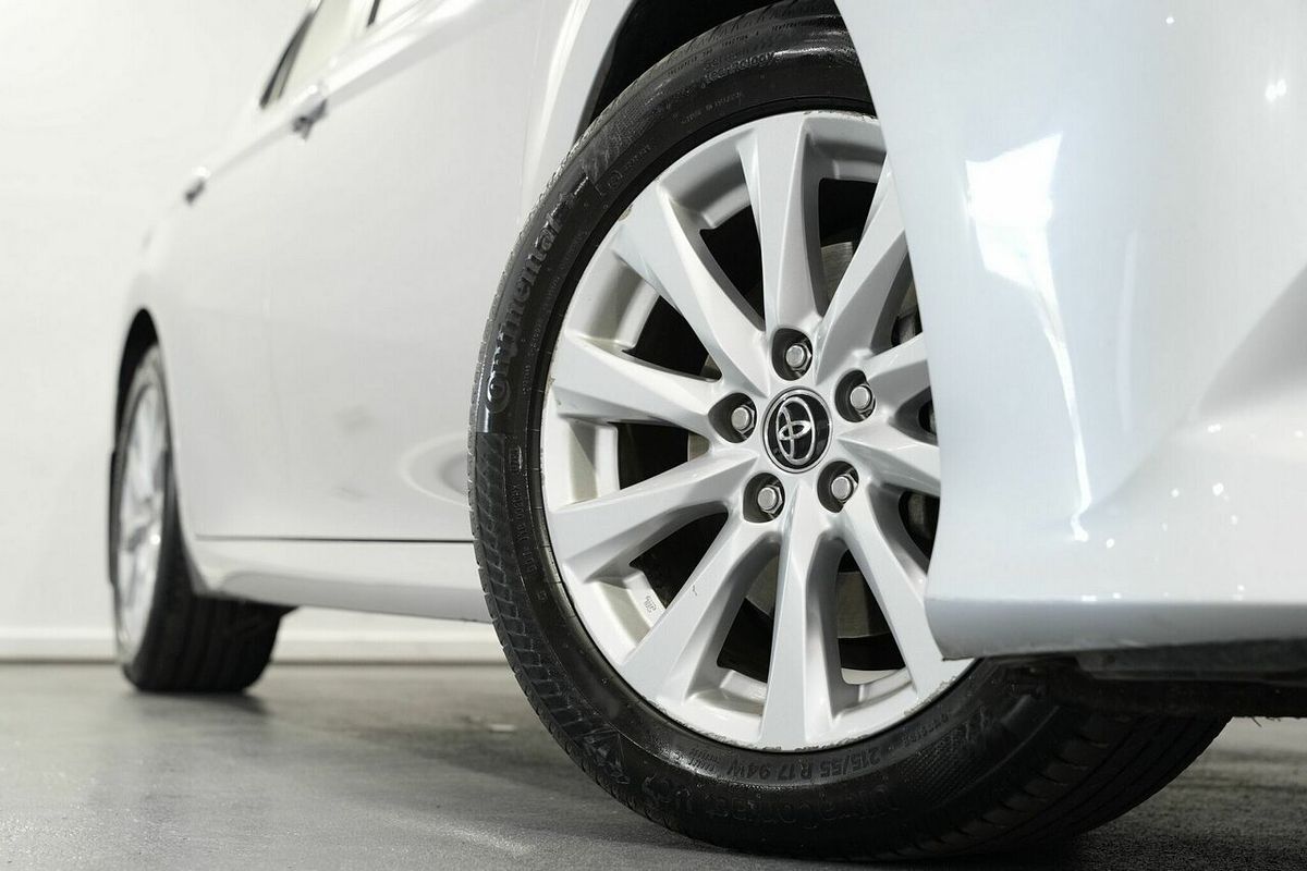 2018 Toyota Camry Ascent ASV70R