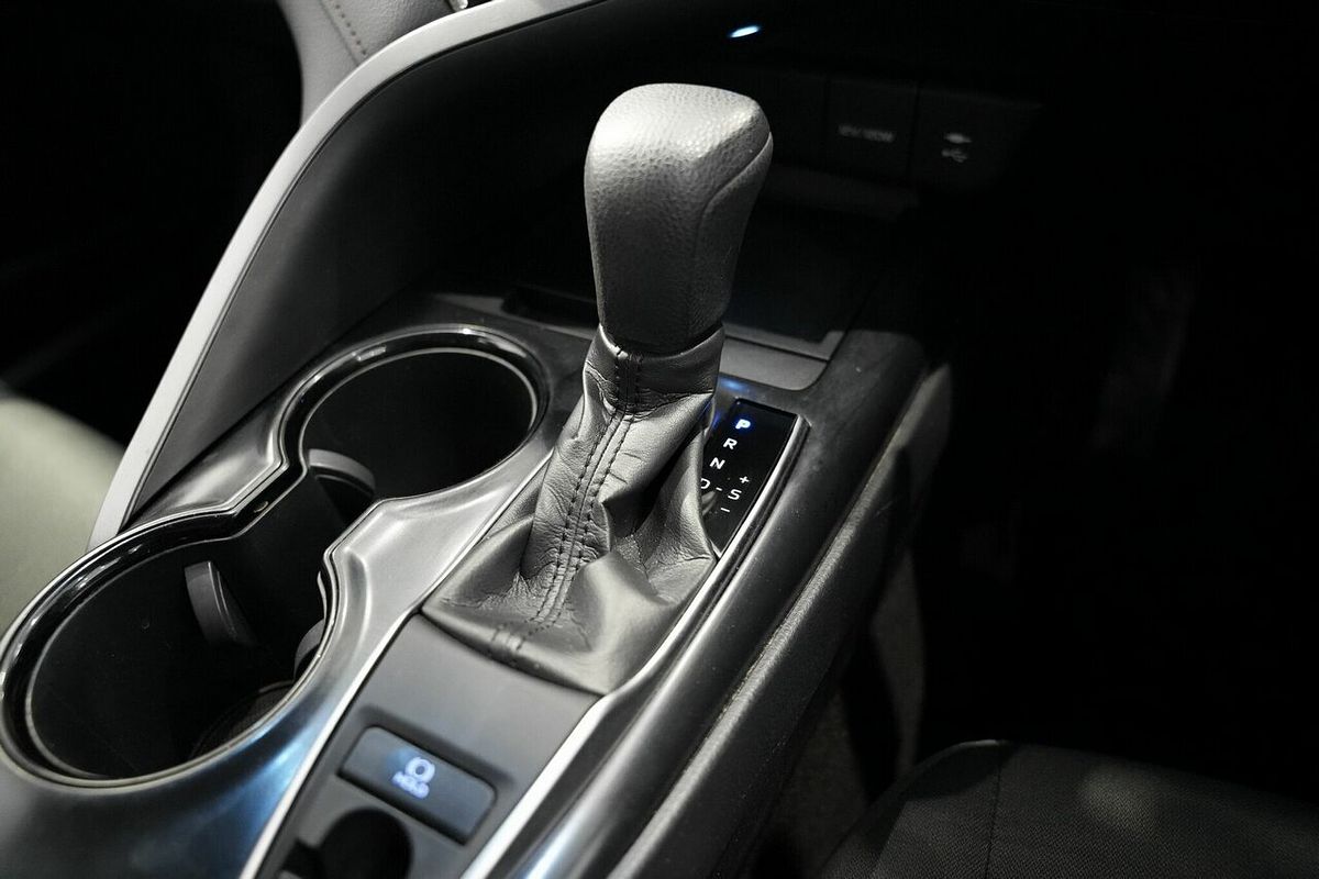 2018 Toyota Camry Ascent ASV70R