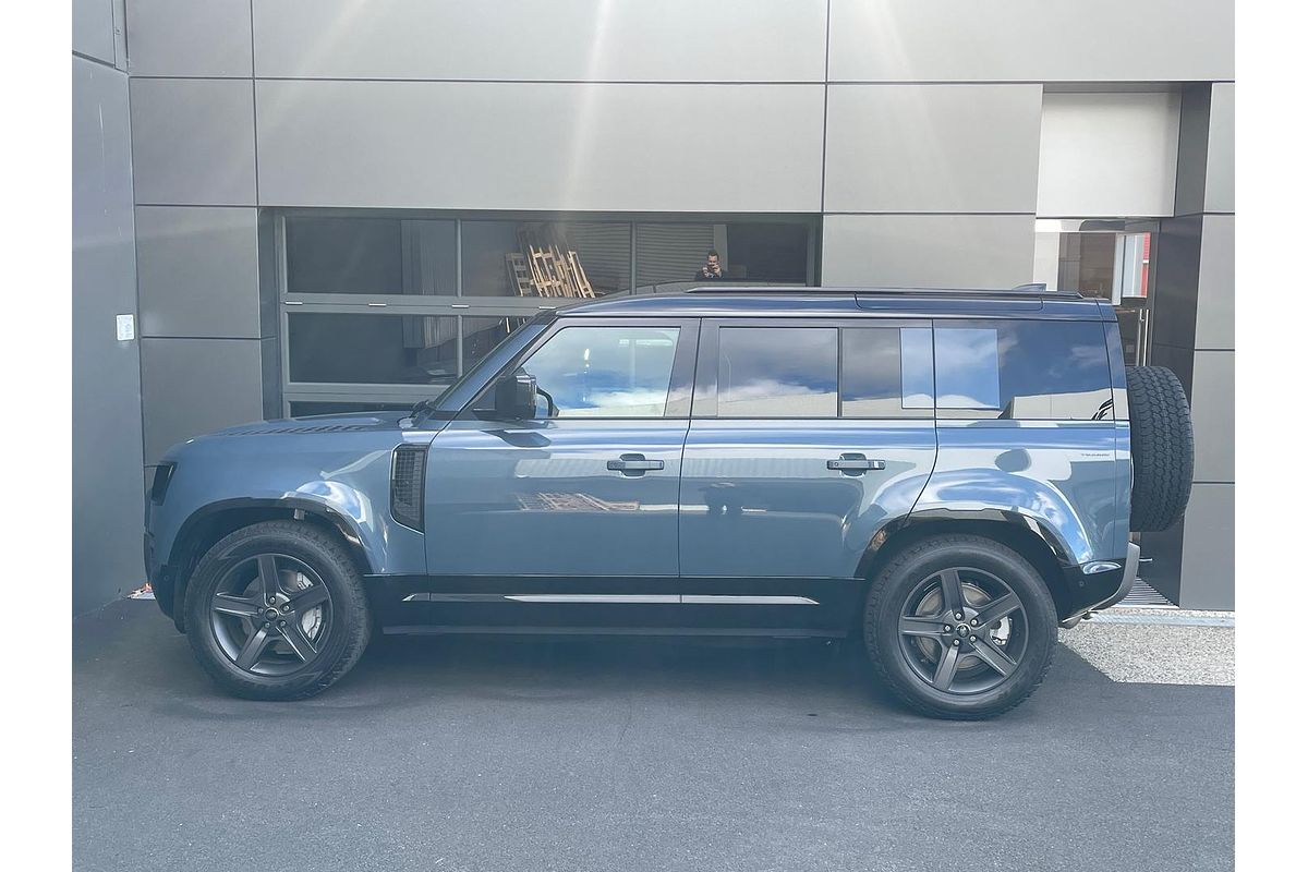 2024 Land Rover Defender 110 D300 X-Dynamic SE L663