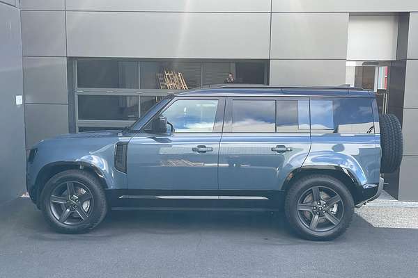 2024 Land Rover Defender 110 D300 X-Dynamic SE L663