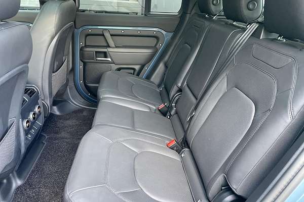 2024 Land Rover Defender 110 D300 X-Dynamic SE L663
