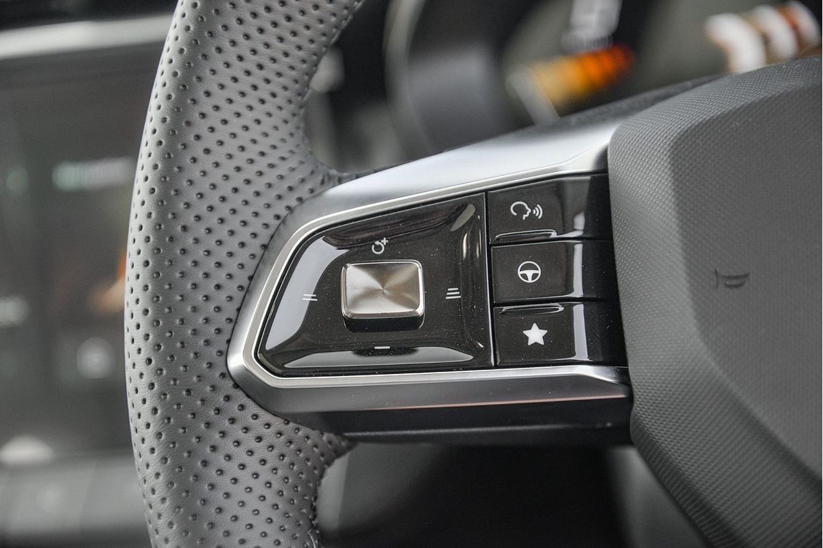 2025 MG ZS Essence ZS32