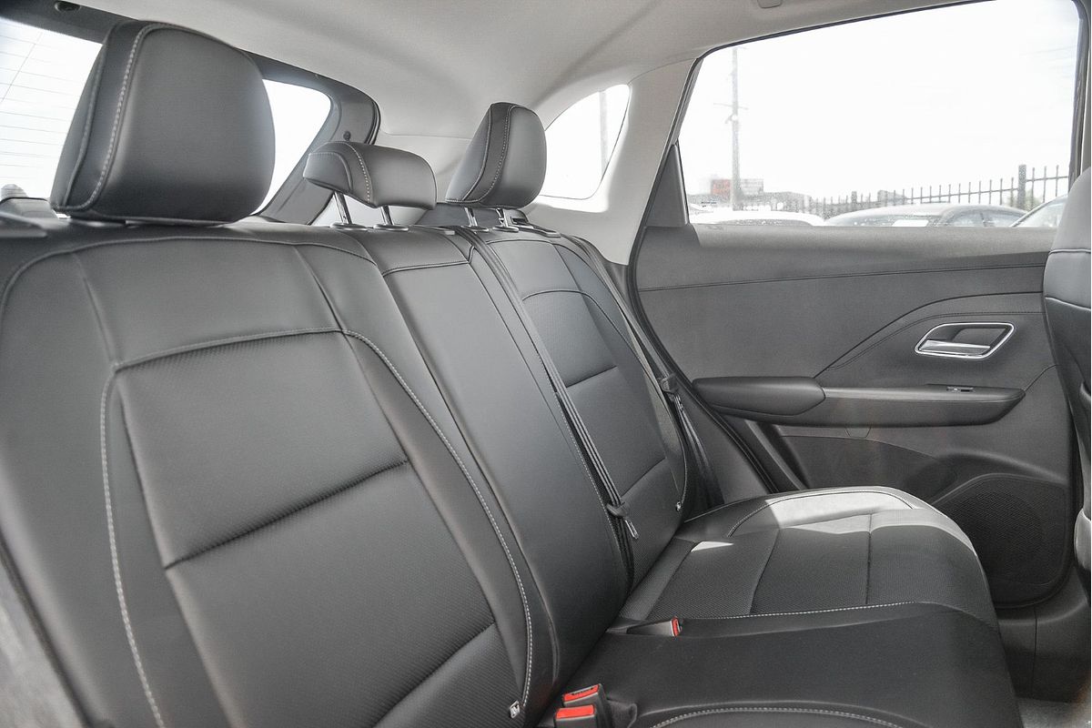2025 MG ZS Essence ZS32