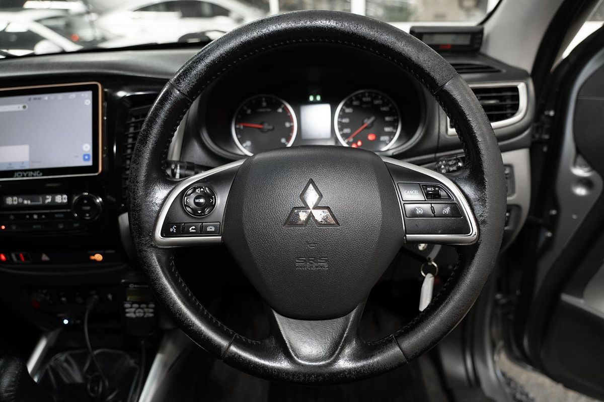 2015 Mitsubishi Triton GLS MQ 4X4