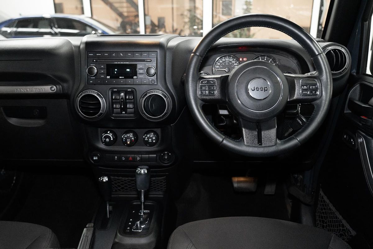 2017 Jeep Wrangler Unlimited Sport JK
