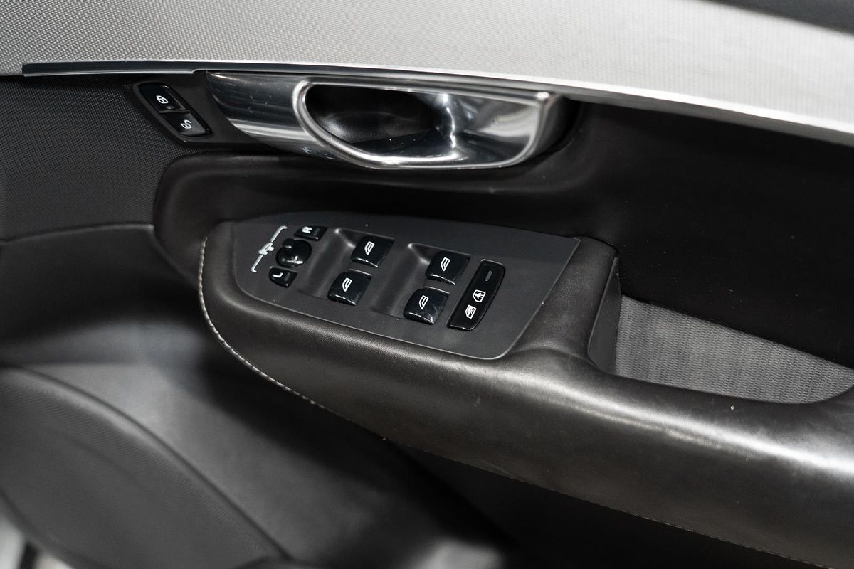 2015 Volvo XC90 T6 Inscription