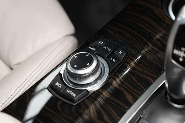 2011 BMW X3 xDrive28i F25