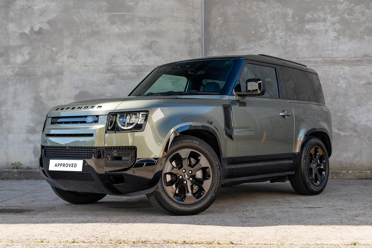 2023 Land Rover Defender 90 P400 X-Dynamic SE L663