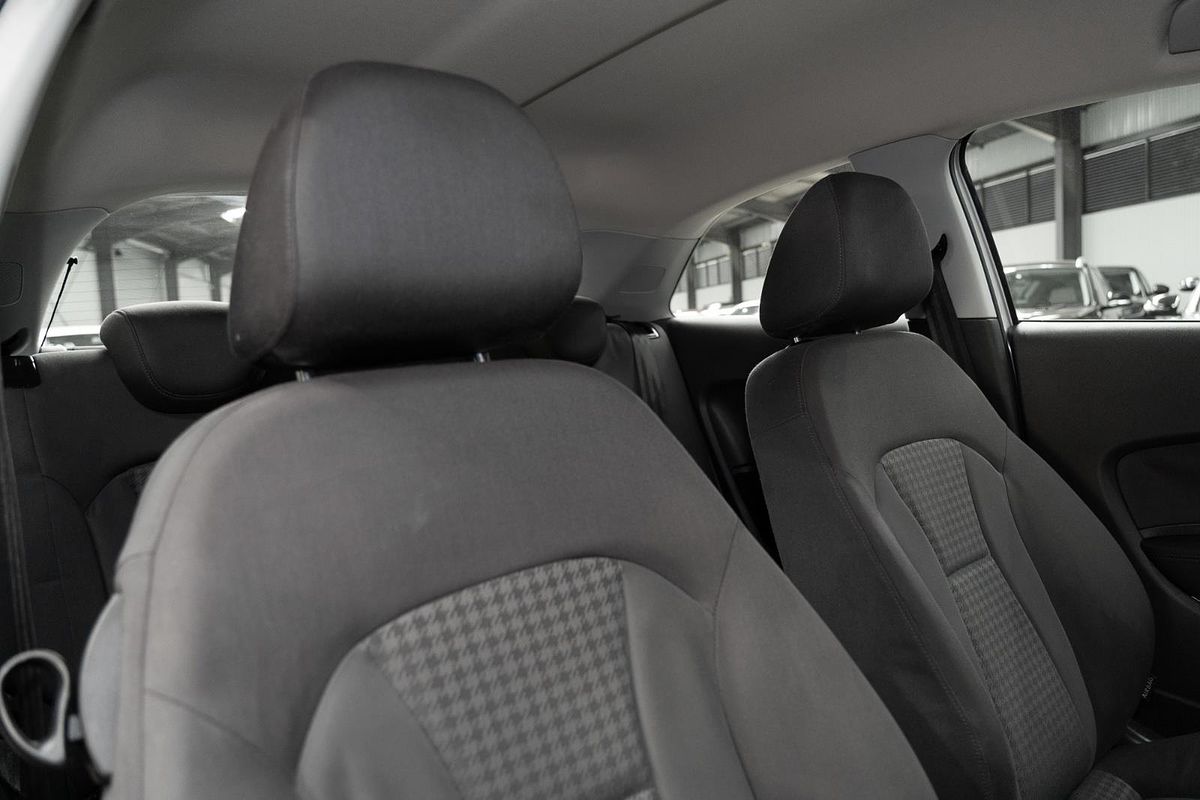 2011 Audi A1 Attraction 8X