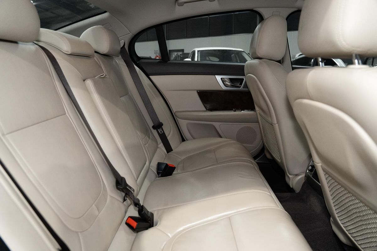 2013 Jaguar XF Premium Luxury X250