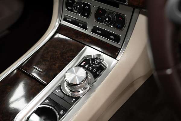 2013 Jaguar XF Premium Luxury X250